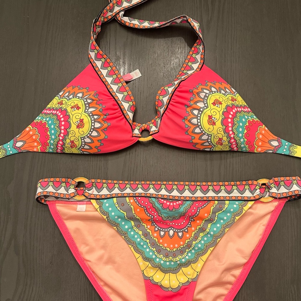 Victoria’s Secret Bikini - Size Large